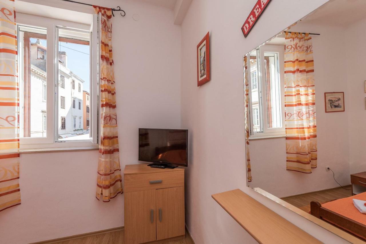 Apartment And Room Soul Of Dalmatia Zadar Bagian luar foto