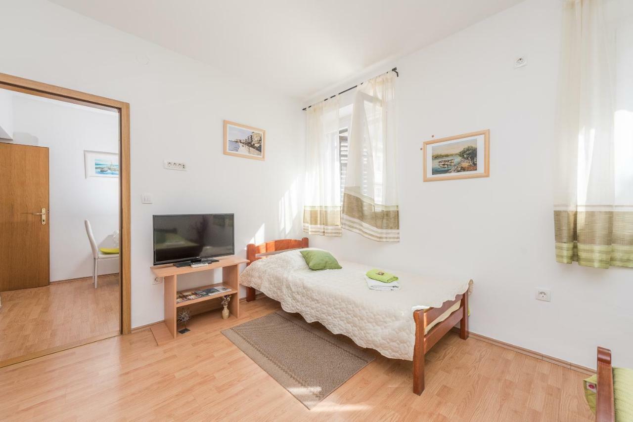 Apartment And Room Soul Of Dalmatia Zadar Bagian luar foto