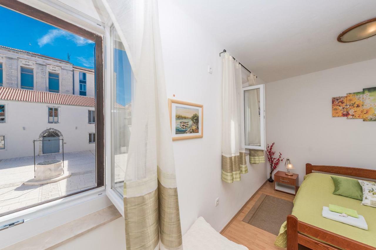 Apartment And Room Soul Of Dalmatia Zadar Bagian luar foto