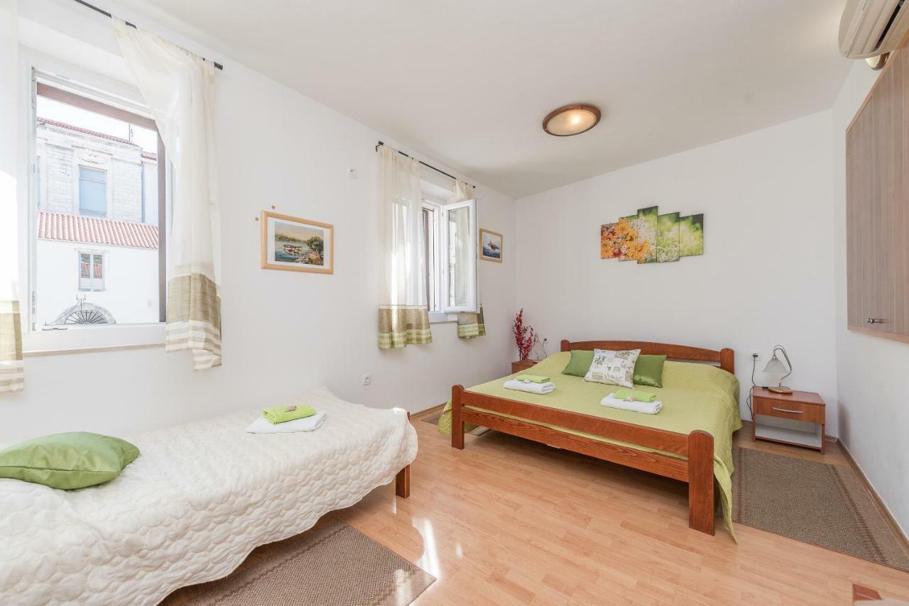 Apartment And Room Soul Of Dalmatia Zadar Bagian luar foto